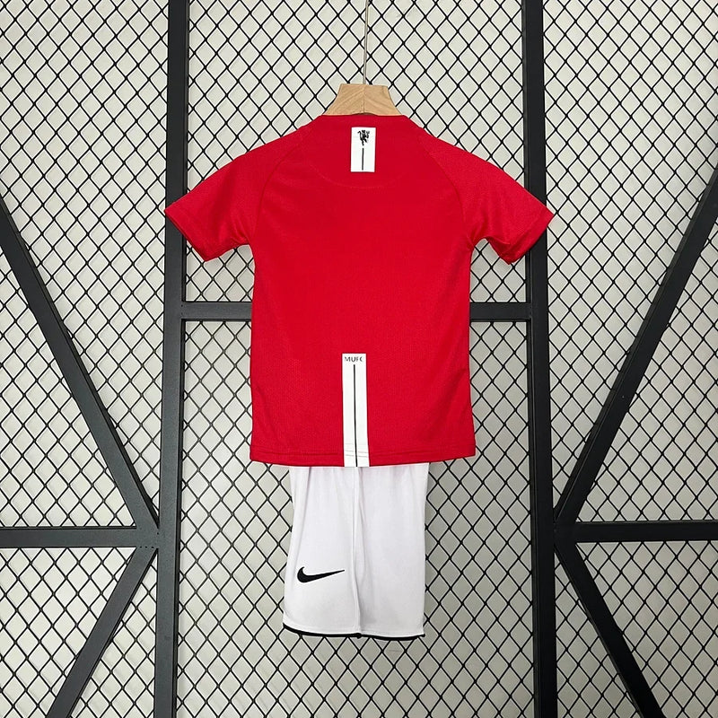 KIT ENFANT RÉTRO MANCHESTER UNITED 2008